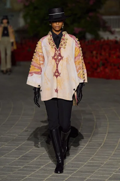 Look 61